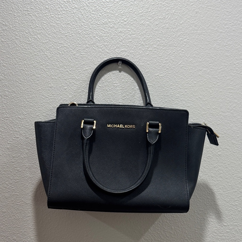 🖤 Classy Michael Kors Zipper Black Shoulder Bag w/ Crossbody Strap